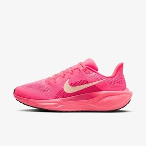 Nike Pegasus 41
Women's Road Running Shoes